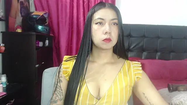Snapshot of Isabella_lopera chatting on 02.19.25 Isabella lopera online show from 02.19.25