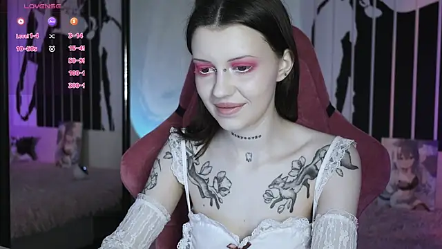 prettybones online show from 03.08.25