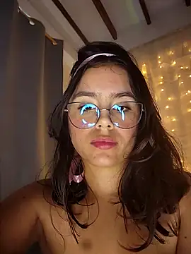 Juanelopez1 online show from 02.23.25