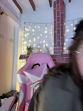 Juanelopez1 online show from 04.26.26