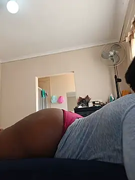 Snapshot of curvybigAssxx chatting on 07.08.26 curvybigAssxx online show from 07.08.26