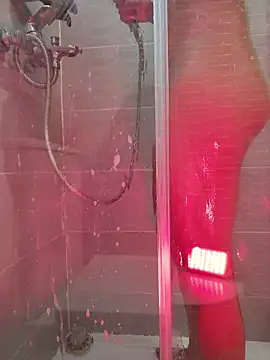 Snapshot of SexyErola27 chatting on 02.13.26 SexyErola27 online show from 02.13.26