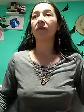 emilypoppy3 online show from 02.20.25