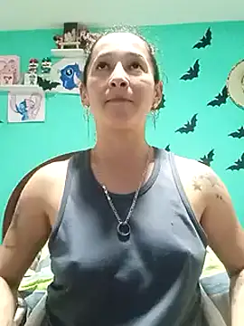 emilypoppy3 online show from 02.26.25