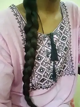 Snapshot of Kumkum_36 chatting on 02.04.25 Kumkum 36 online show from 02.04.25