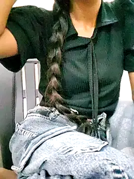 Snapshot of Kumkum_36 chatting on 03.05.25 Kumkum 36 online show from 03.05.25