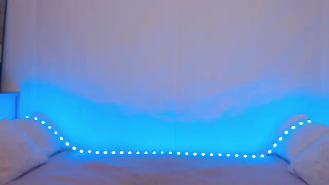 Snapshot of Emily_hardcore chatting on 10.01.25 Emily hardcore online show from 10.01.25