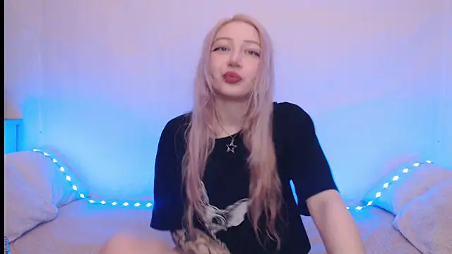 Snapshot of Emily_hardcore chatting on 10.24.25 Emily hardcore online show from 10.24.25