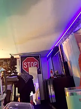 Snapshot of samone9 chatting on 12.05.24 samone9 online show from 12.05.24