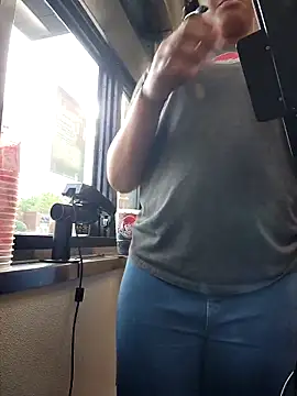 Snapshot of samone9 chatting on 10.15.25 samone9 online show from 10.15.25