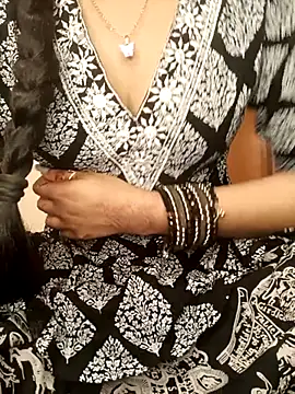 Snapshot of Ruchi-34 chatting on 04.09.26 Ruchi-34 online show from 04.09.26
