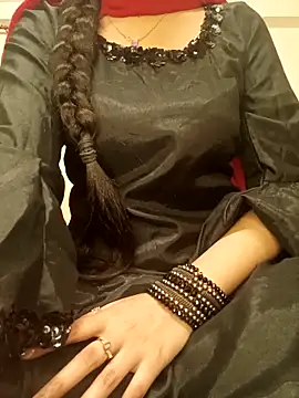 Snapshot of Ruchi-34 chatting on 05.30.26 Ruchi-34 online show from 05.30.26