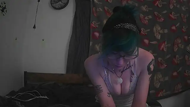 Snapshot of Emily0903 chatting on 11.26.25 Emily0903 online show from 11.26.25