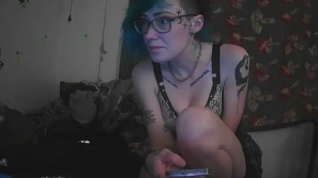 Snapshot of Emily0903 chatting on 11.28.25 Emily0903 online show from 11.28.25