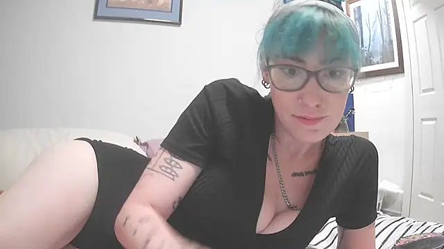 Snapshot of Emily0903 chatting on 06.22.26 Emily0903 online show from 06.22.26