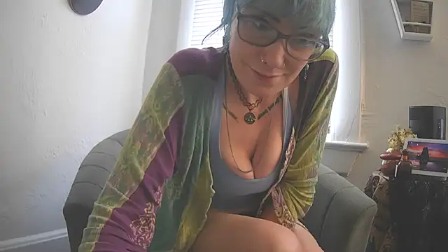 Snapshot of Emily0903 chatting on 06.28.26 Emily0903 online show from 06.28.26