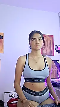 Snapshot of Yues050600 chatting on 03.22.25 Yues050600 online show from 03.22.25