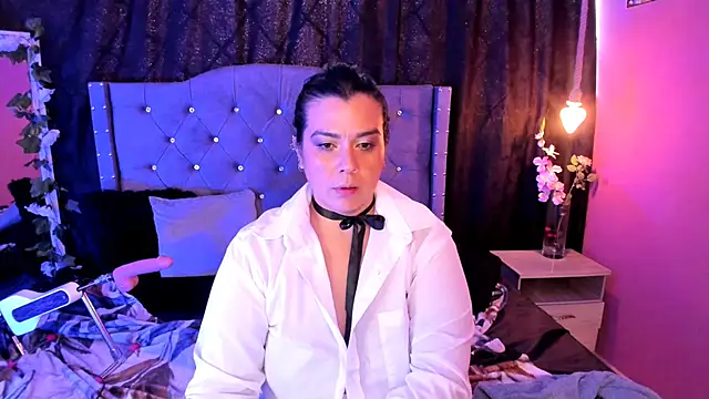 Snapshot of martina_foxy_ chatting on 02.19.25 martina foxy online show from 02.19.25