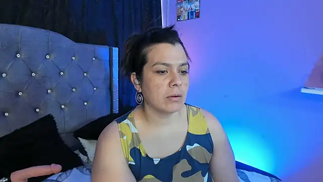 Snapshot of martina_foxy_ chatting on 03.16.25 martina foxy online show from 03.16.25