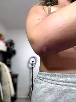 Mila Morgan online show from 09.14.25