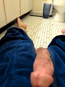 RandomGuy420lol online show from 11.19.25