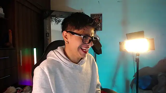 marckalexis online show from 02.28.25