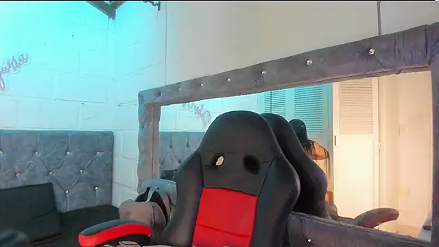 Snapshot of sarajhonson_dl chatting on 02.11.26 sarajhonson dl online show from 02.11.26