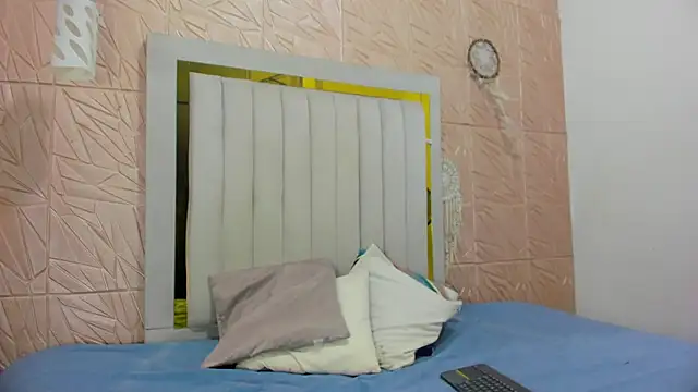 Snapshot of Ammy_Connor1 chatting on 11.11.25 Ammy Connor1 online show from 11.11.25