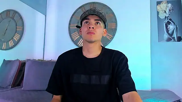 Mike 0233  online show from 01.04.25