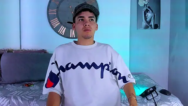 Mike 0233  online show from 01.07.25