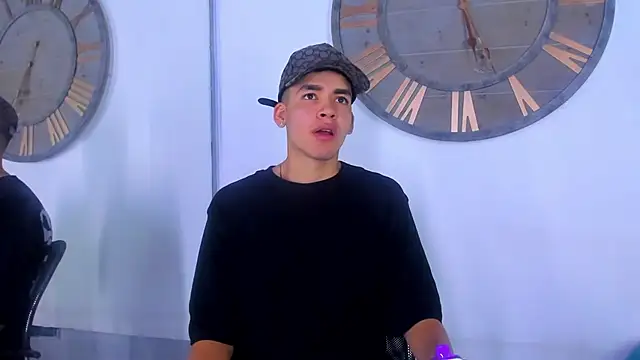 Mike 0233  online show from 01.11.25