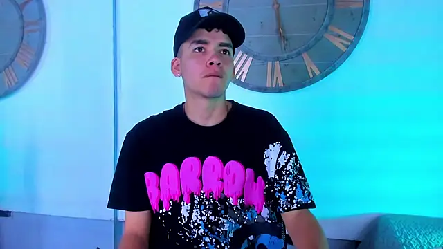 Mike 0233  online show from 01.12.25