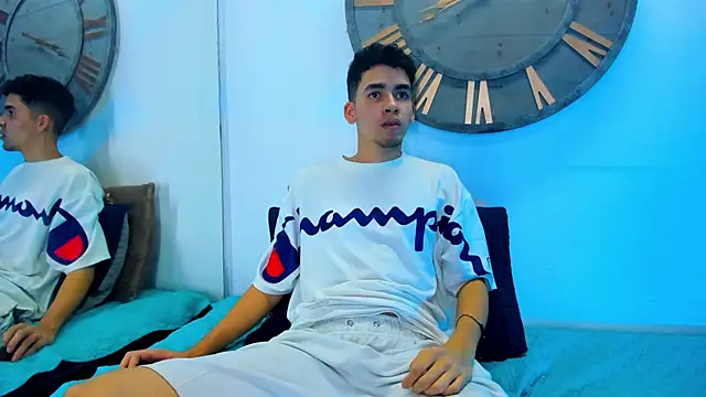 Mike 0233  online show from 02.13.25