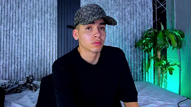 Mike 0233  online show from 03.18.25