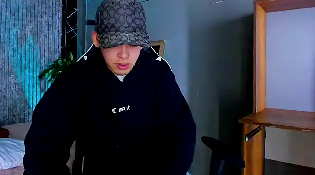 Mike 0233  online show from 03.21.25