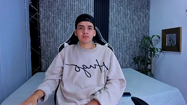 Mike 0233  online show from 09.20.25