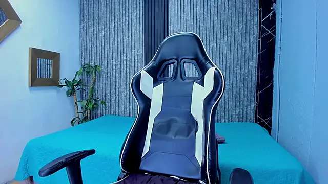 Mike 0233  online show from 10.31.25