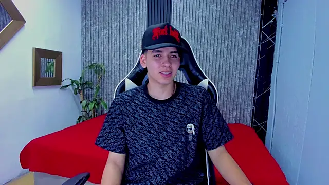 Mike 0233  online show from 11.18.25