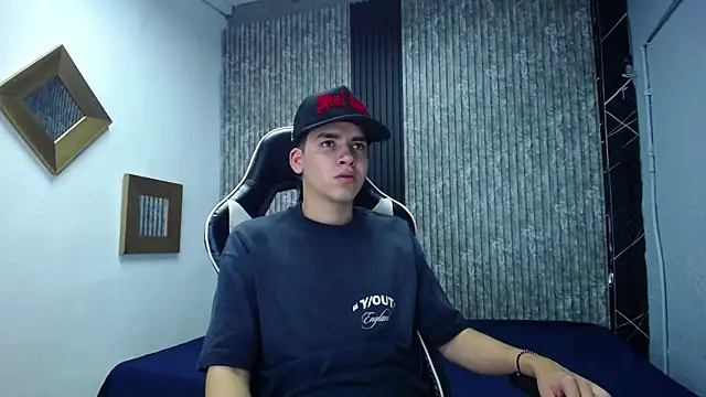 Mike 0233  online show from 11.23.25