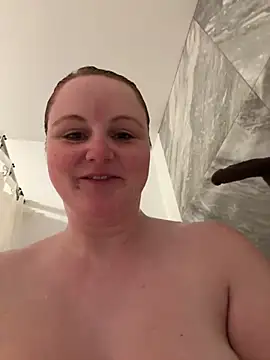 Snapshot of GingerSnap33 chatting on 12.08.24 GingerSnap33 online show from 12.08.24