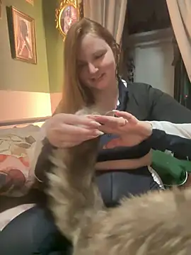 Snapshot of GingerSnap33 chatting on 02.25.25 GingerSnap33 online show from 02.25.25