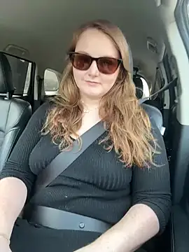 Snapshot of GingerSnap33 chatting on 03.02.25 GingerSnap33 online show from 03.02.25