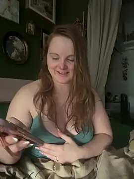 Snapshot of GingerSnap33 chatting on 03.09.25 GingerSnap33 online show from 03.09.25