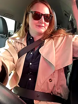 Snapshot of GingerSnap33 chatting on 11.09.25 GingerSnap33 online show from 11.09.25