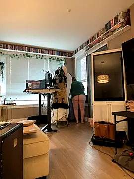 Snapshot of GingerSnap33 chatting on 11.29.25 GingerSnap33 online show from 11.29.25