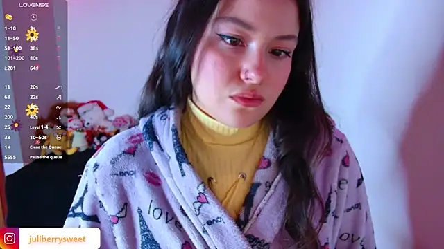 juli05star20 online show from 12.15.25