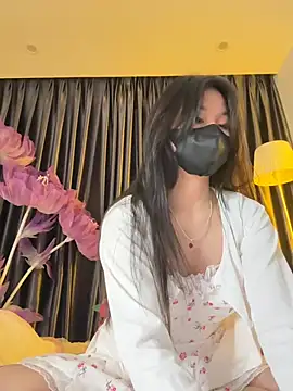 Snapshot of Nacy-Moonlight chatting on 12.30.24 Nacy-Moonlight online show from 12.30.24