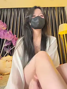 Snapshot of Nacy-Moonlight chatting on 12.31.24 Nacy-Moonlight online show from 12.31.24