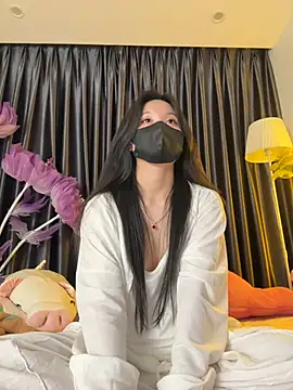 Snapshot of Nacy-Moonlight chatting on 02.23.25 Nacy-Moonlight online show from 02.23.25