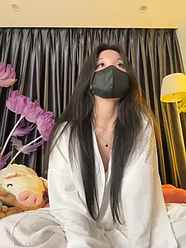 Snapshot of Nacy-Moonlight chatting on 02.24.25 Nacy-Moonlight online show from 02.24.25